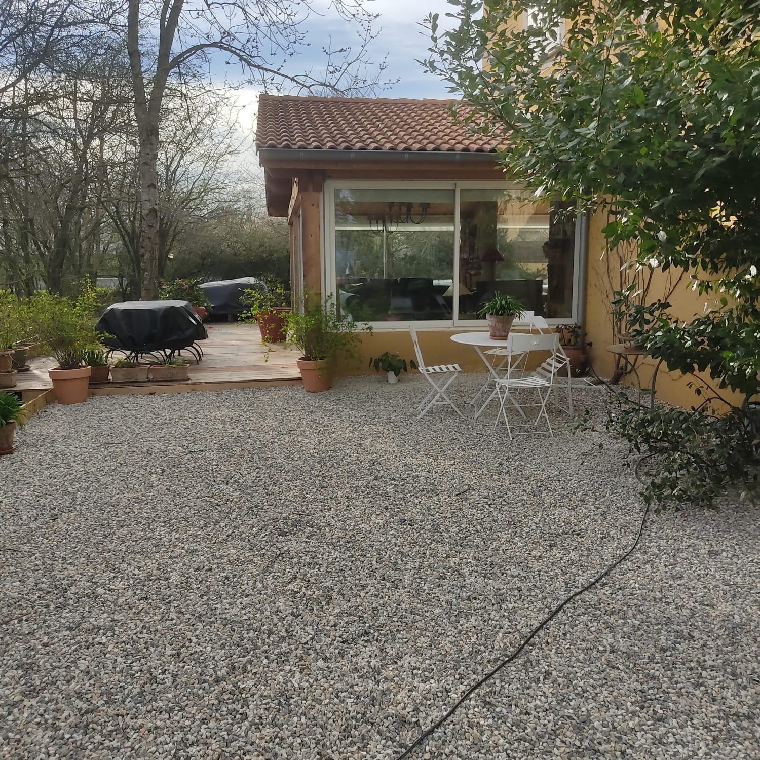 La Frenaie Acomodação com café da manhã Saint-Cyr-sur-le-Rhone Exterior foto